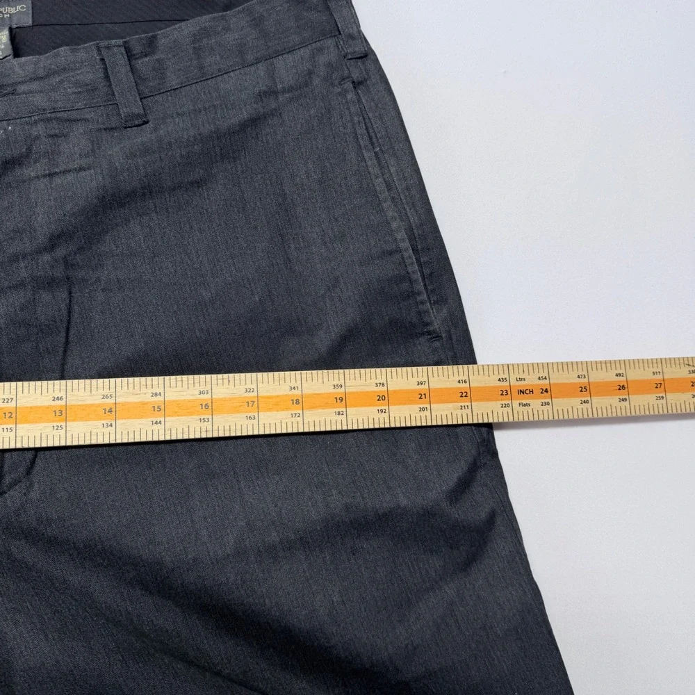 Banana Republic Stretch Chino Pants Mens 36L Dark Charcoal Gray Straight Leg